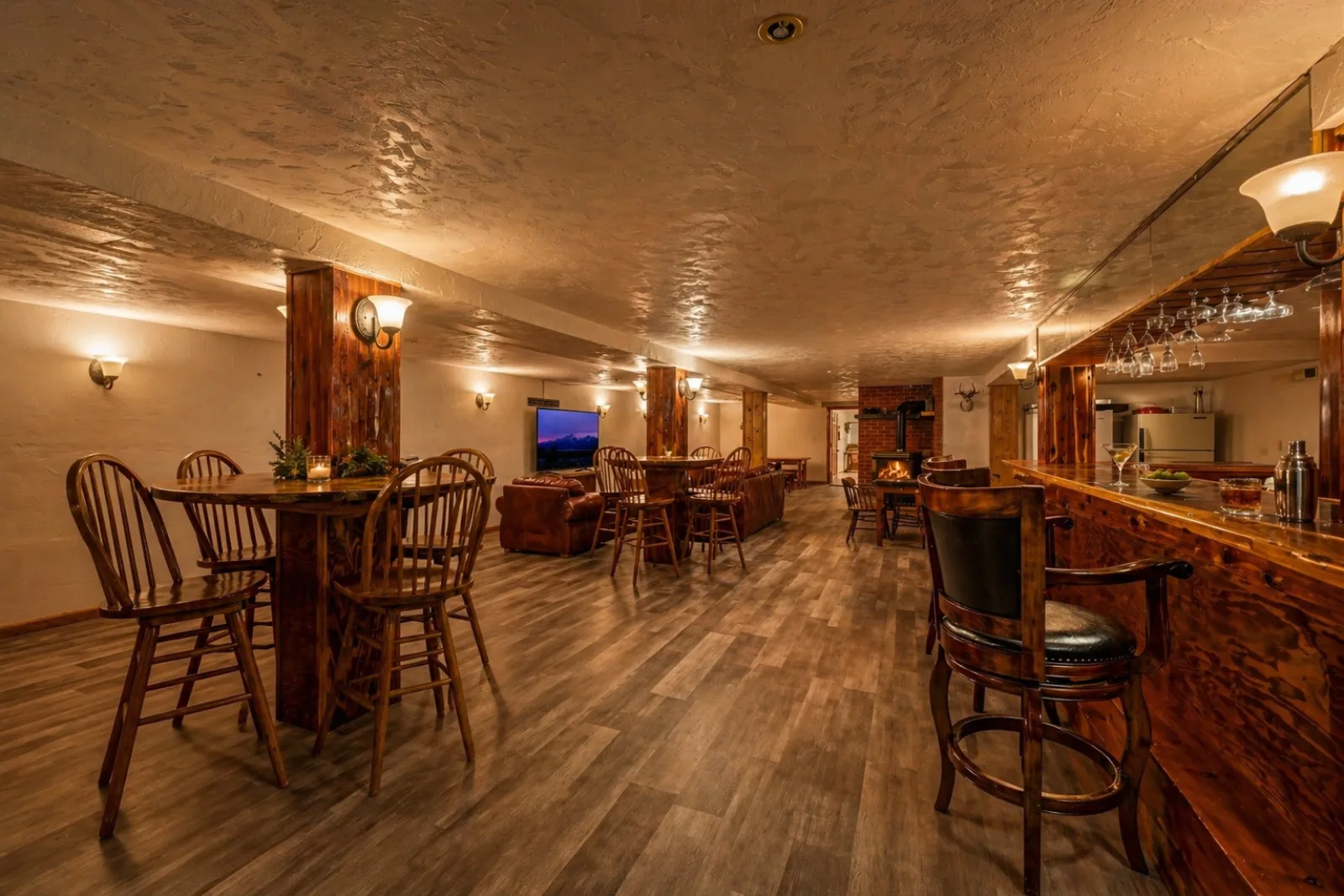 Harbour Hideout private event space, downtown Sheridan Wyoming, sleeps up to 100 guests